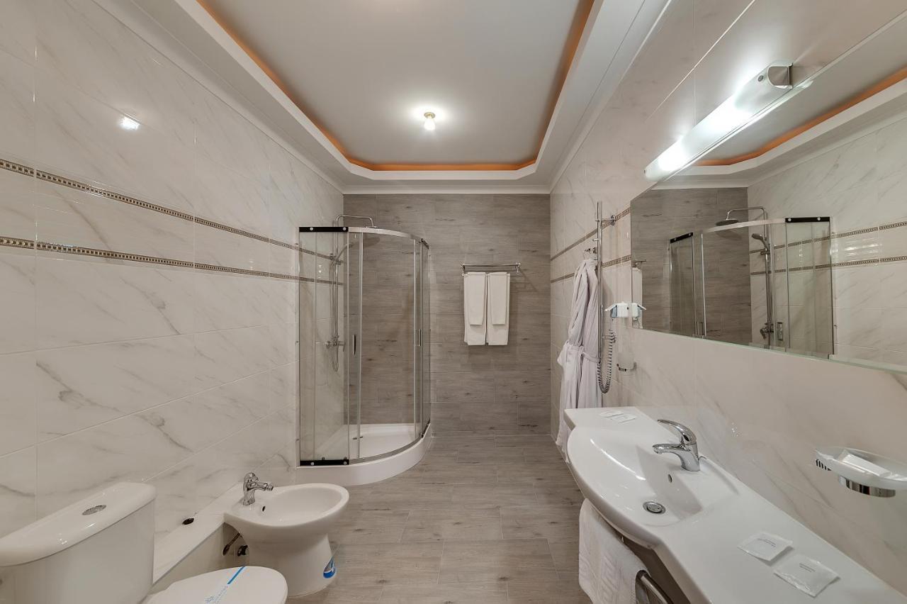 Soborniy Hotel Zaporizhia Exterior photo
