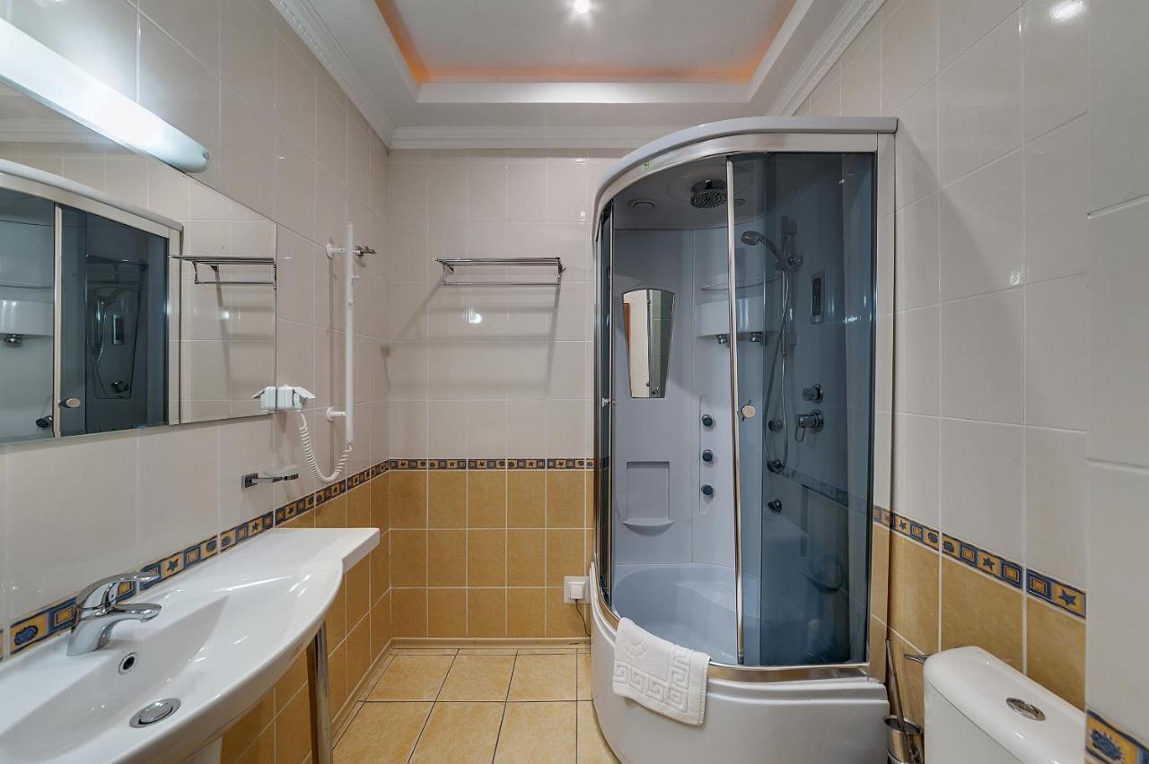 Soborniy Hotel Zaporizhia Exterior photo